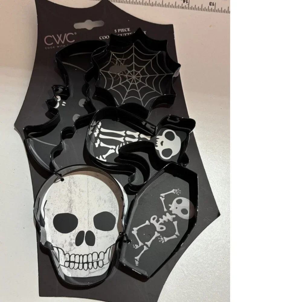 Cookie Cutters Halloween Metal 5 Pc Bat, Cat, Spiderweb, Skeleton & Skull